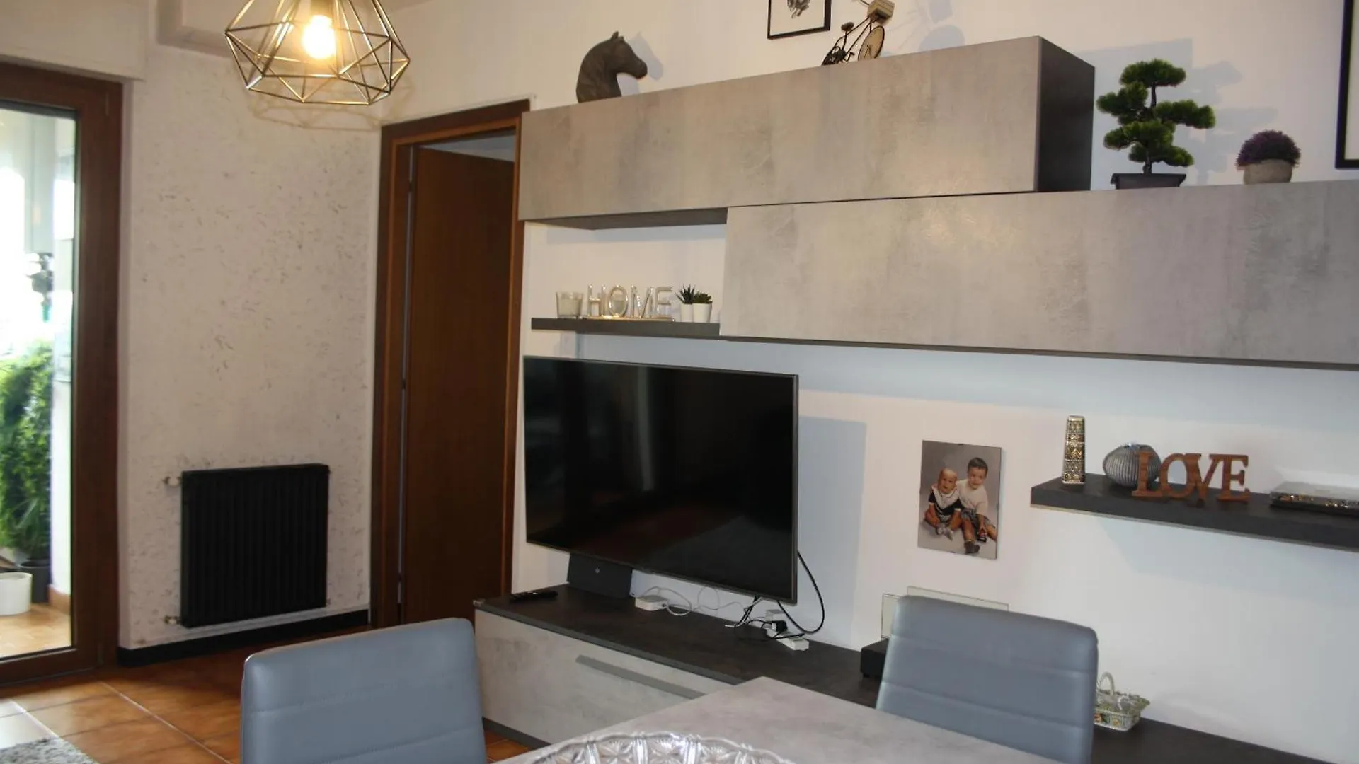 Apiro 11 Apartment Rome
