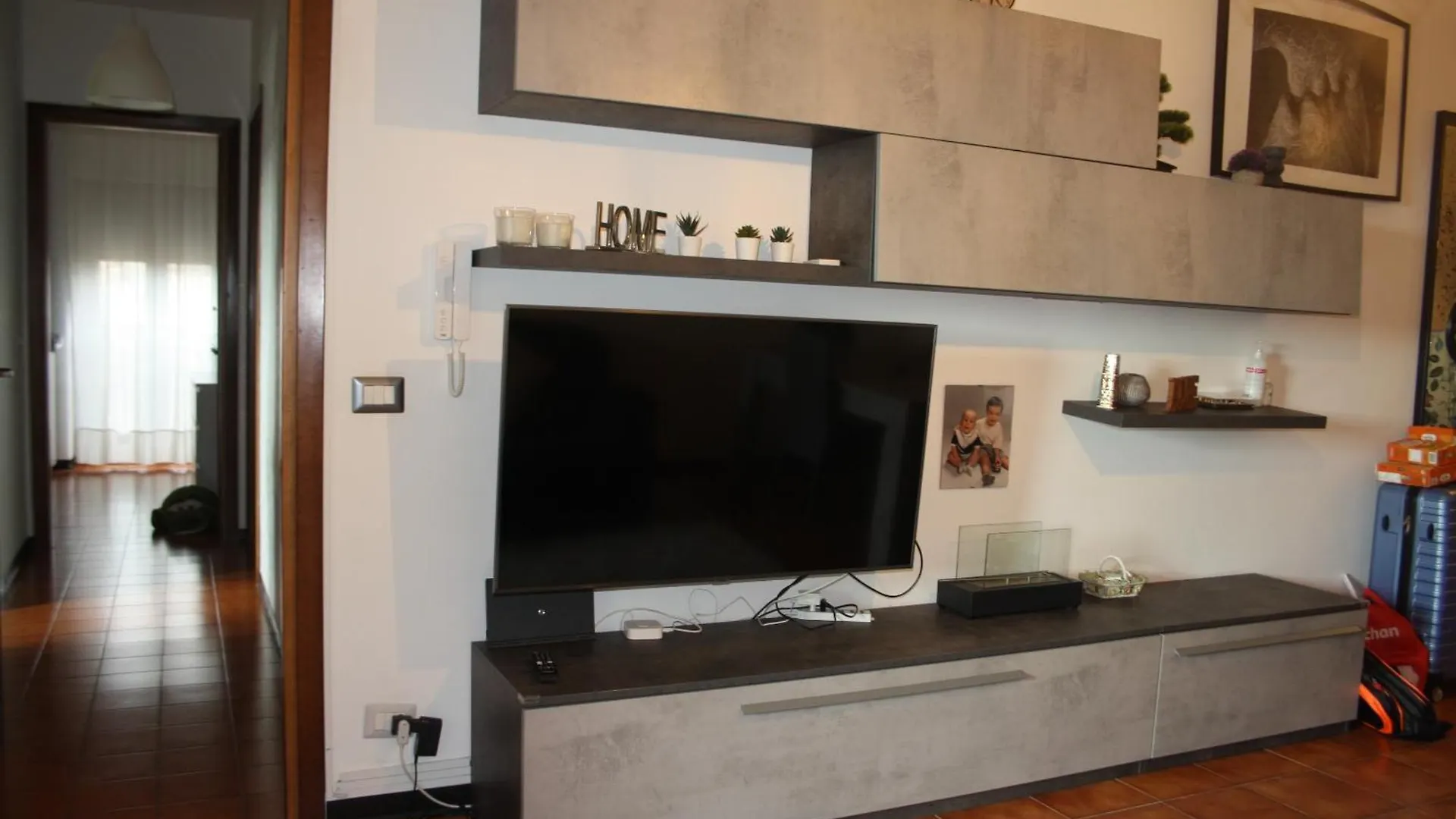 Apiro 11 Apartment Rome