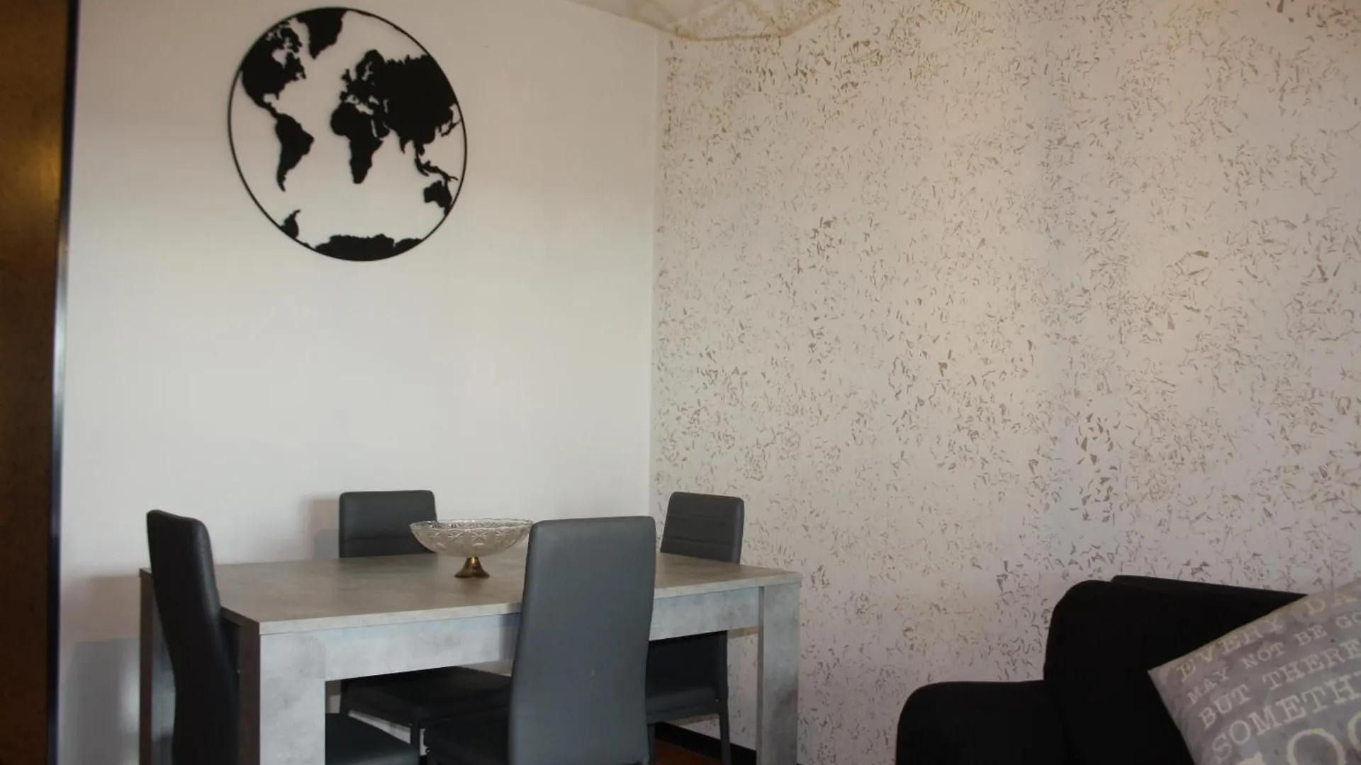 Apiro 11 Apartment Rome