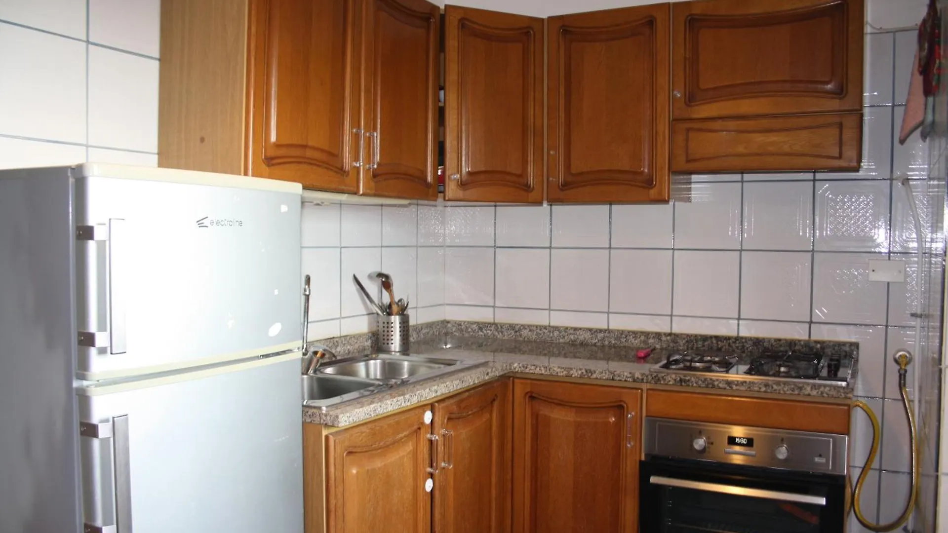 Apiro 11 Apartment Rome